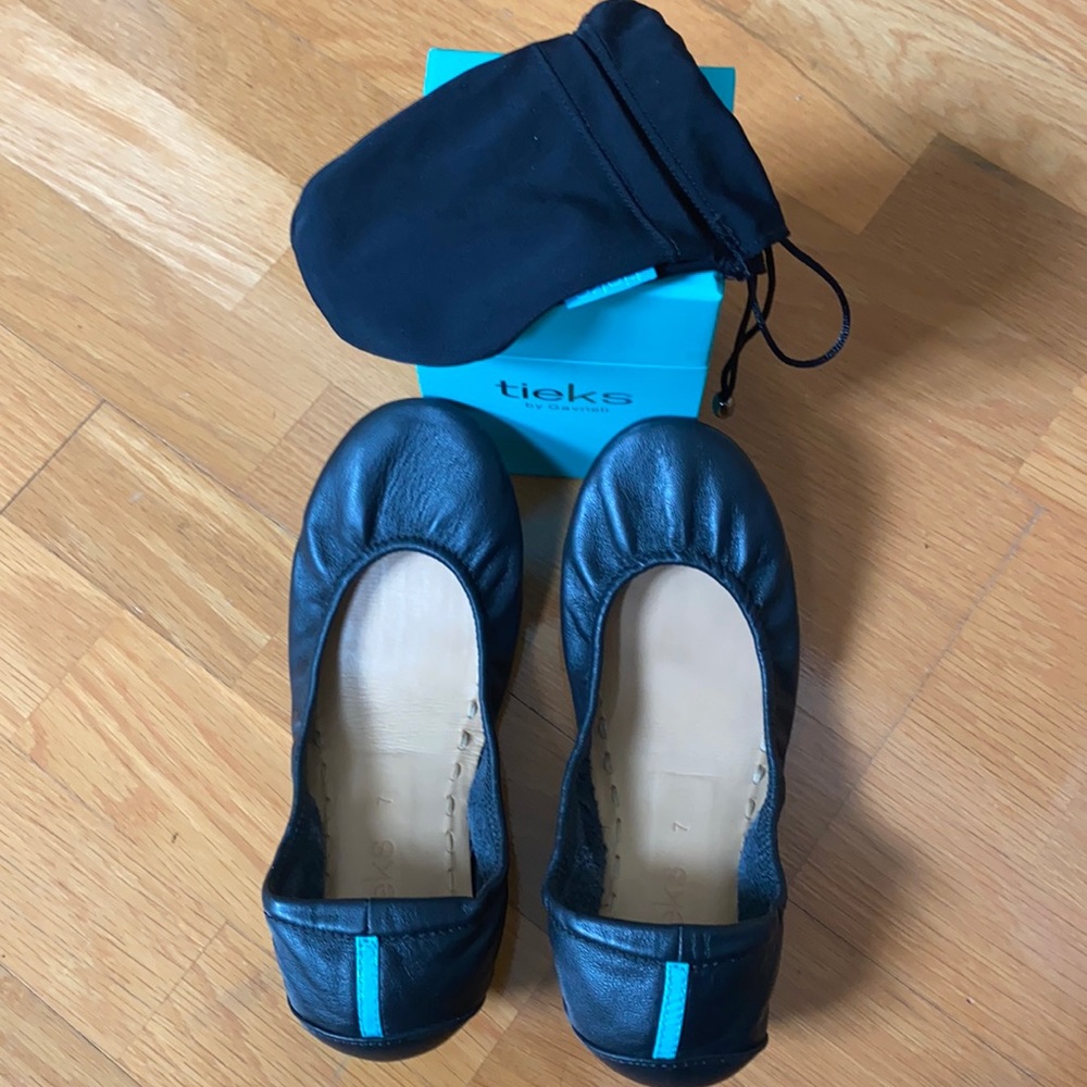 Tieks Flats